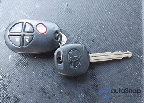 2015 Toyota Sienna Le 8 Passenger из США, поврежденный, VIN 5TDKK3DCXFS635239